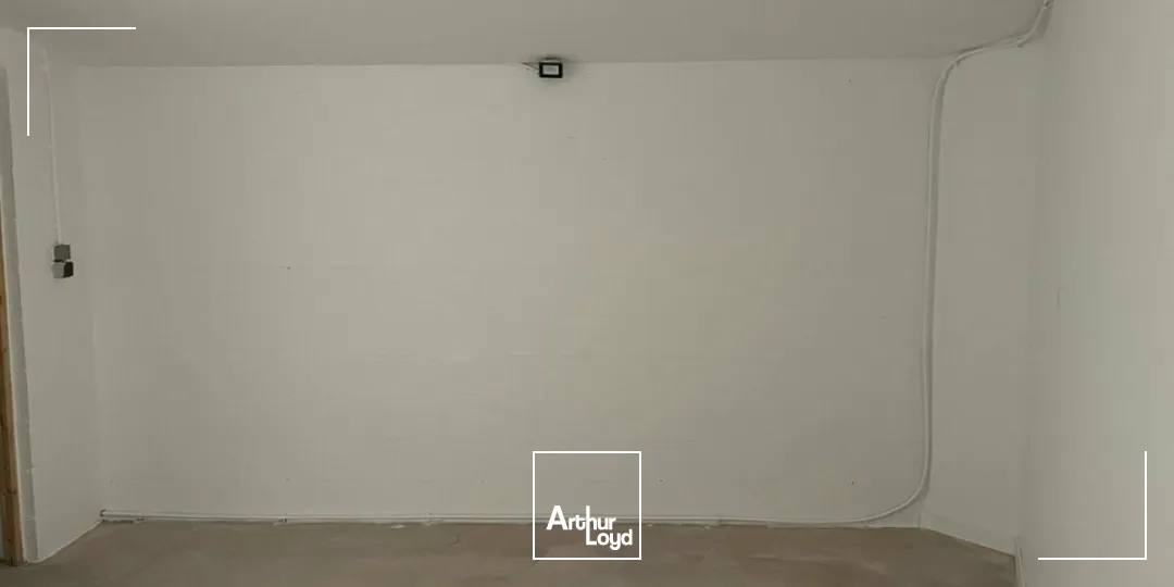 LOCAL COMMERCIAL À LOUER  160 m² - LA ROCHE SUR YON