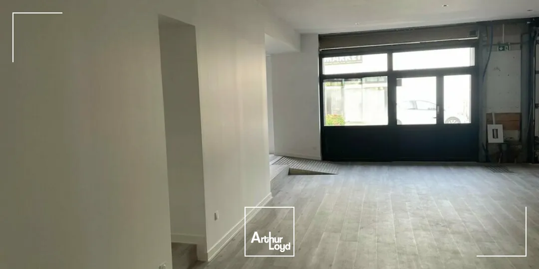 LOCAL COMMERCIAL À LOUER  160 m² - LA ROCHE SUR YON