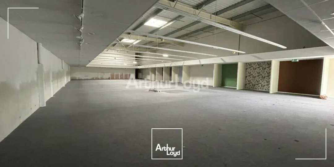 Locaux commerciaux - Location - CHÂLONS-EN-CHAMPAGNE - 51000 - 900-900 - 7572428