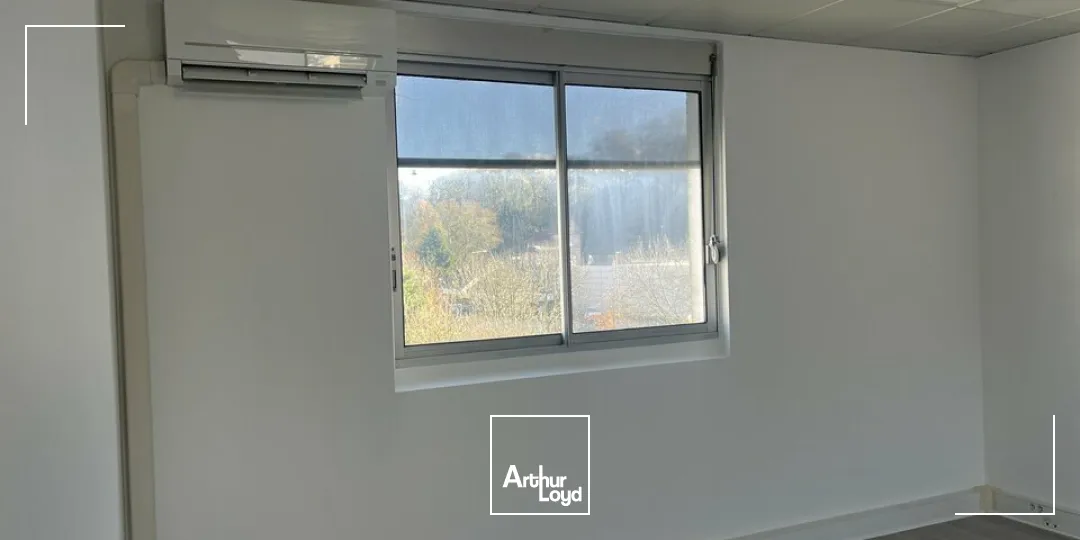 TOURS SUD - SAINT-AVERTIN LES GRANGES GALAND A10 - A LOUER 91 M² BUREAUX - 3 PARKINGS