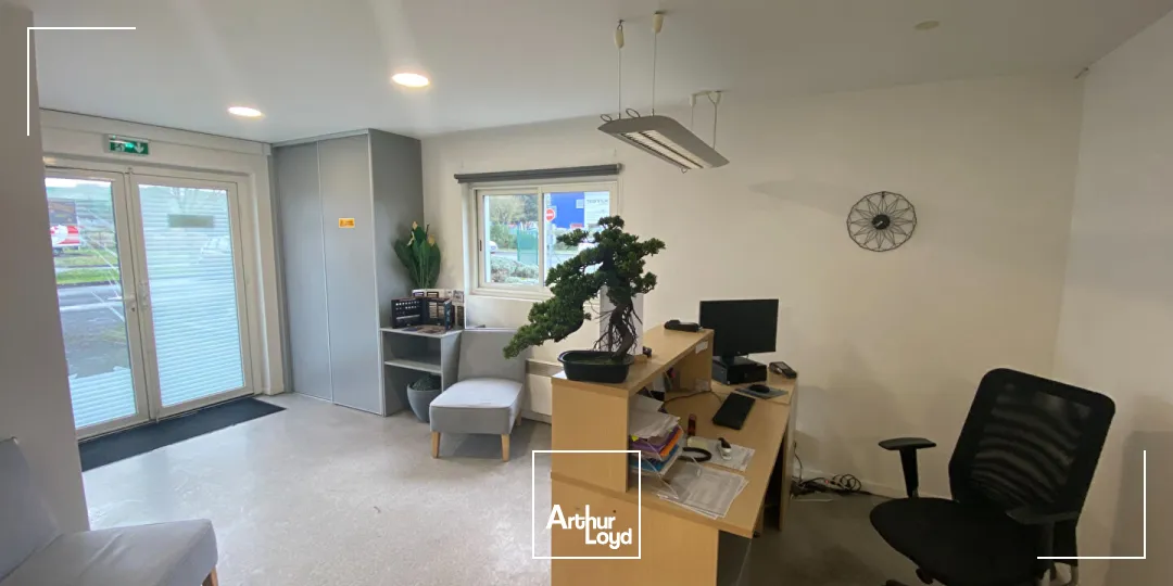 A LOUER Locaux d'activité PERIGNY-1520 m²