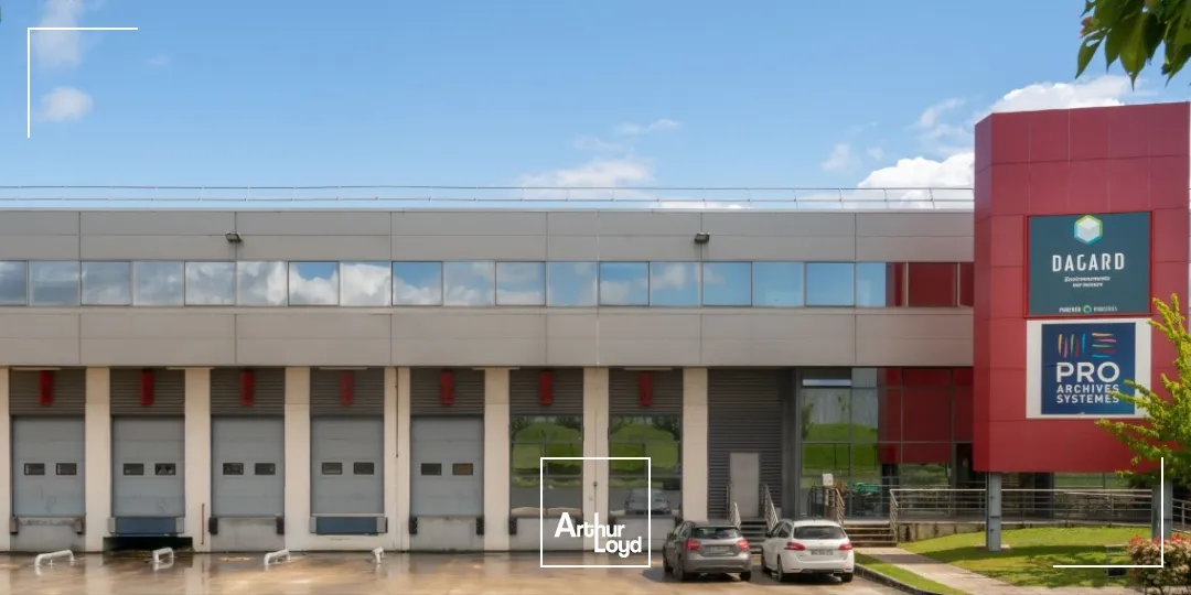 ENTREPOT TRAVERSANT RENOVE