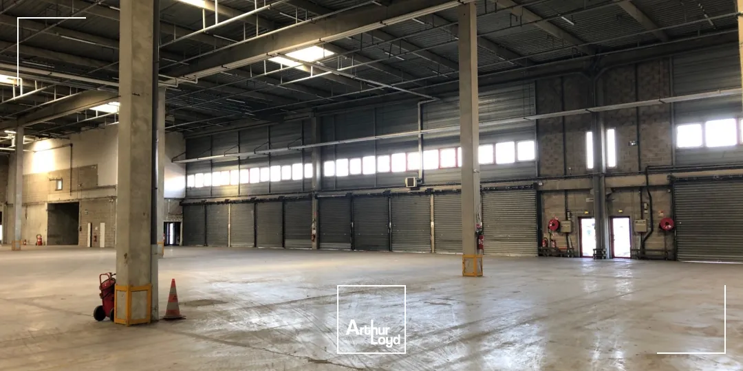 TRAVERSANT 10 PORTES A QUAI