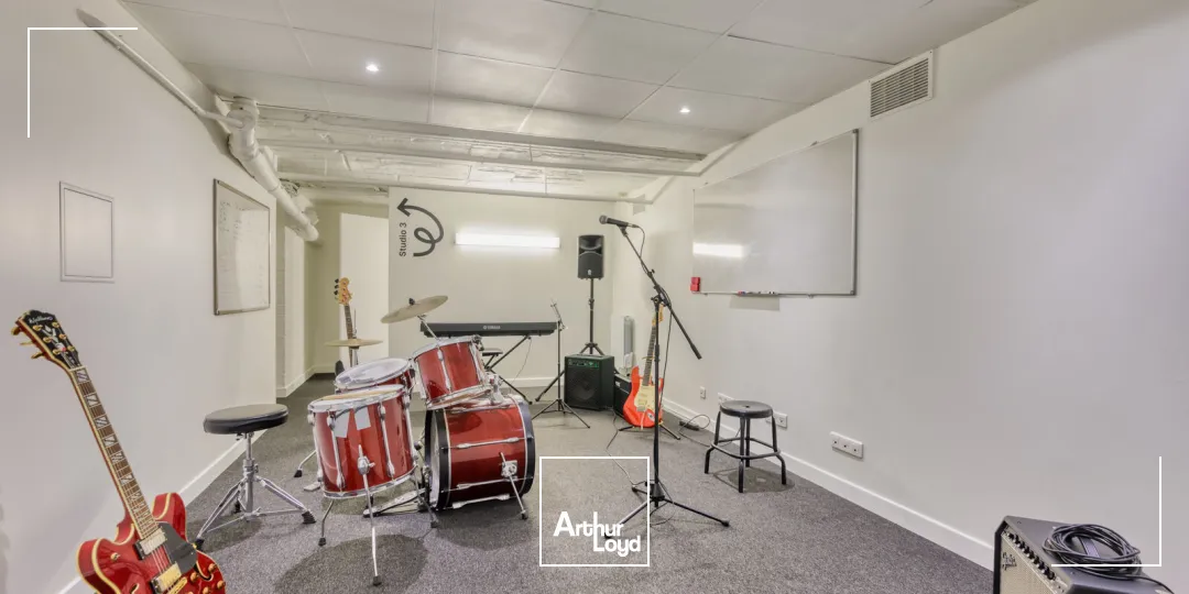 Bureaux de standing avec show-room à louer - Secteur Raspail Montparnasse/Luxembourg, excellente accessibilité