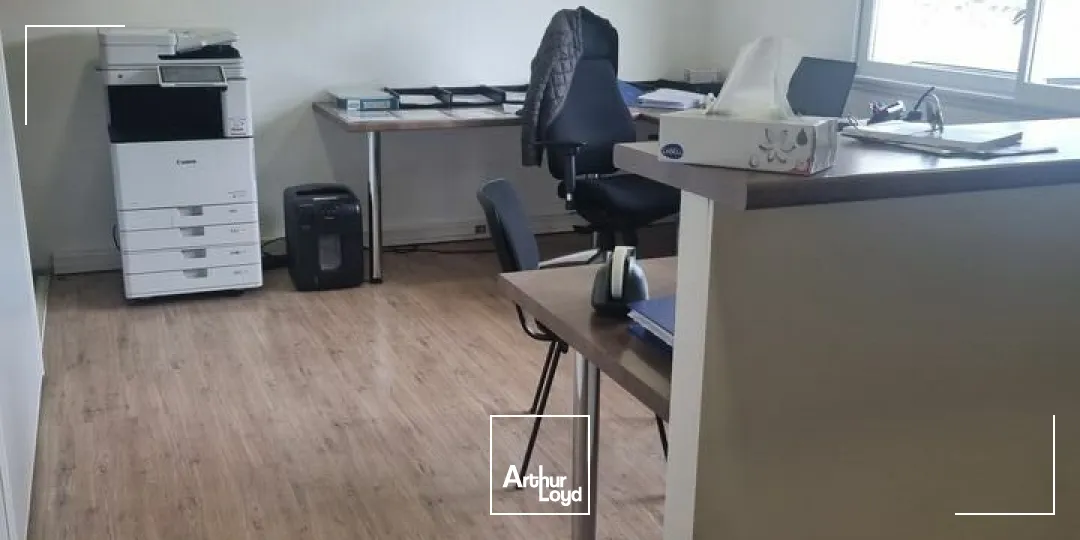 LOCAL COMMERCIAL location à MALATAVERNE 26780