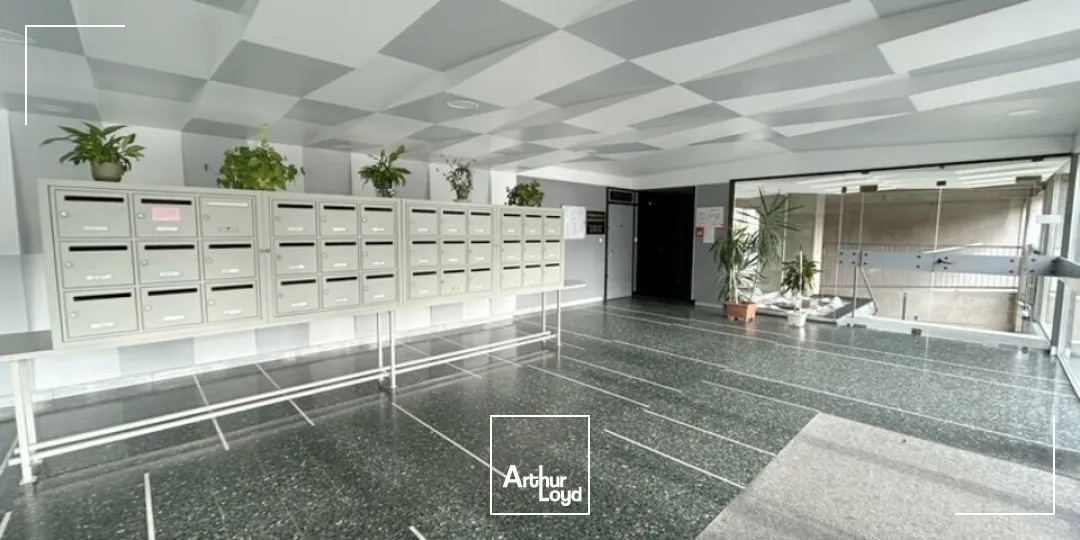 BUREAUX à VENDRE de 186 m²