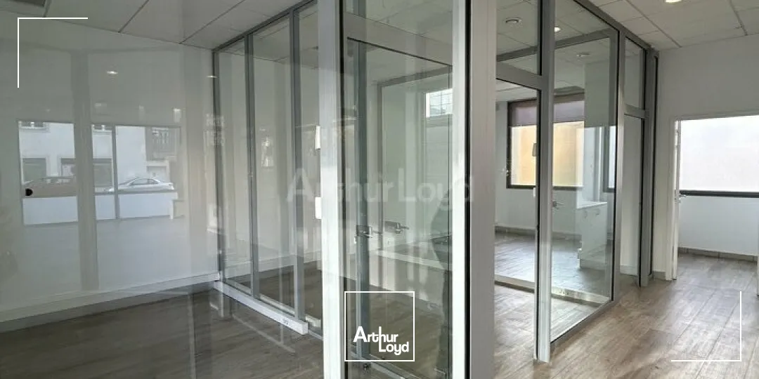 LOCAL COMMERCIAL à LOUER de 146 m²