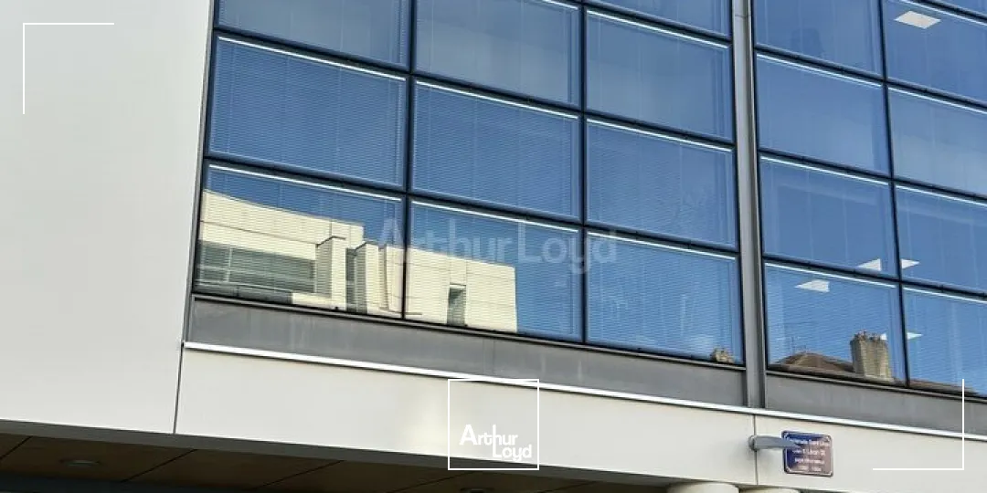 LOCAL COMMERCIAL à LOUER de 146 m²