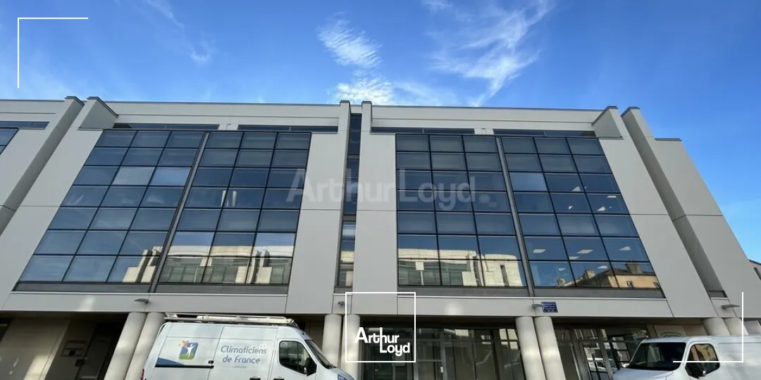 LOCAL COMMERCIAL à LOUER de 146 m²