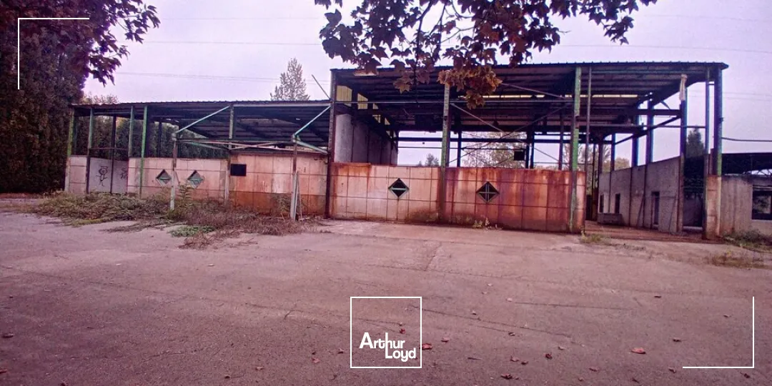 A VENDRE entrepôt à rénover secteur Montceau 