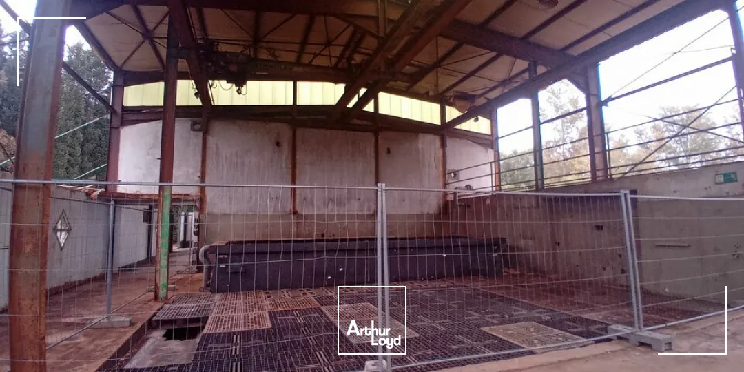 A VENDRE entrepôt à rénover secteur Montceau 