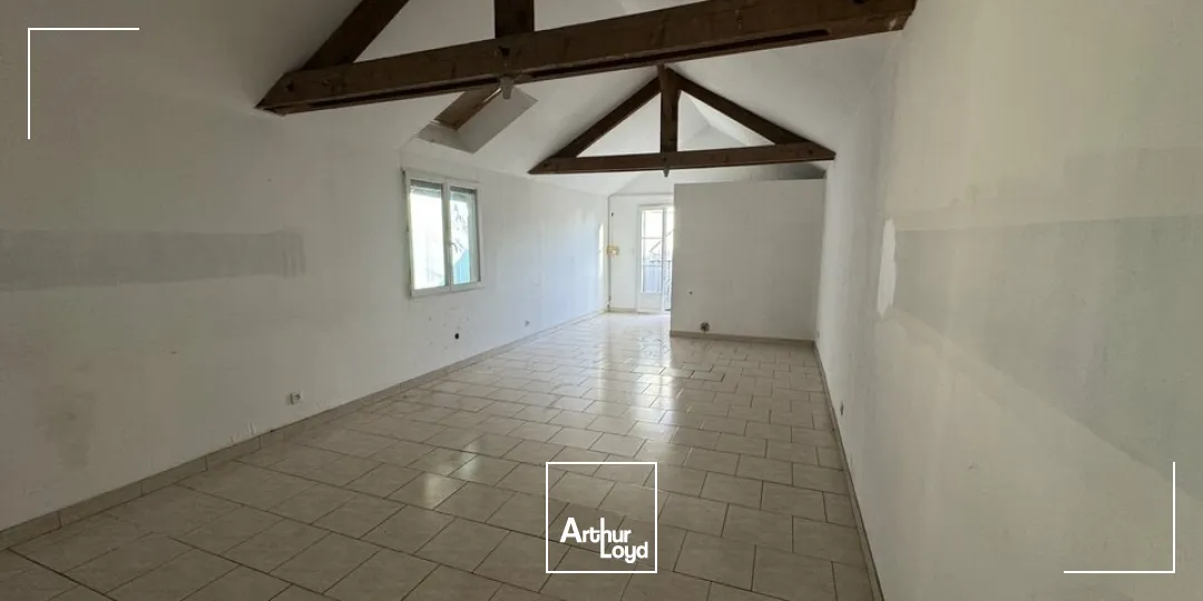 TOURS OUEST LA RICHE BÂTIMENT A VENDRE 250 M² TERRAIN DE 366 M² - PROCHE PERIPHERIQUE