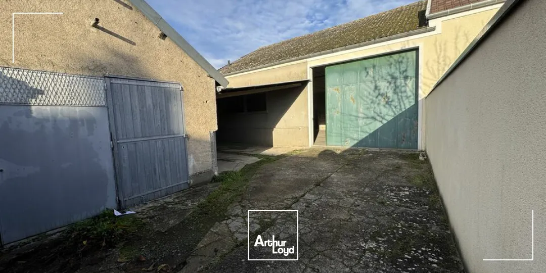 TOURS OUEST LA RICHE BÂTIMENT A VENDRE 250 M² TERRAIN DE 366 M² - PROCHE PERIPHERIQUE