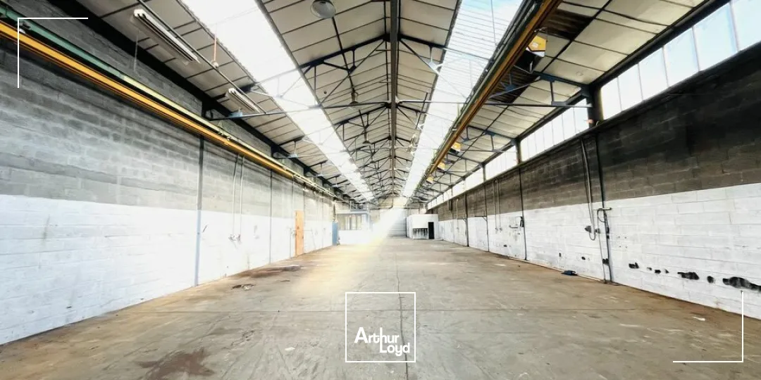 A LOUER - ZONE INDUSTRIELLE DU HAVRE LOCAUX D'ACTIVITES 597 M²