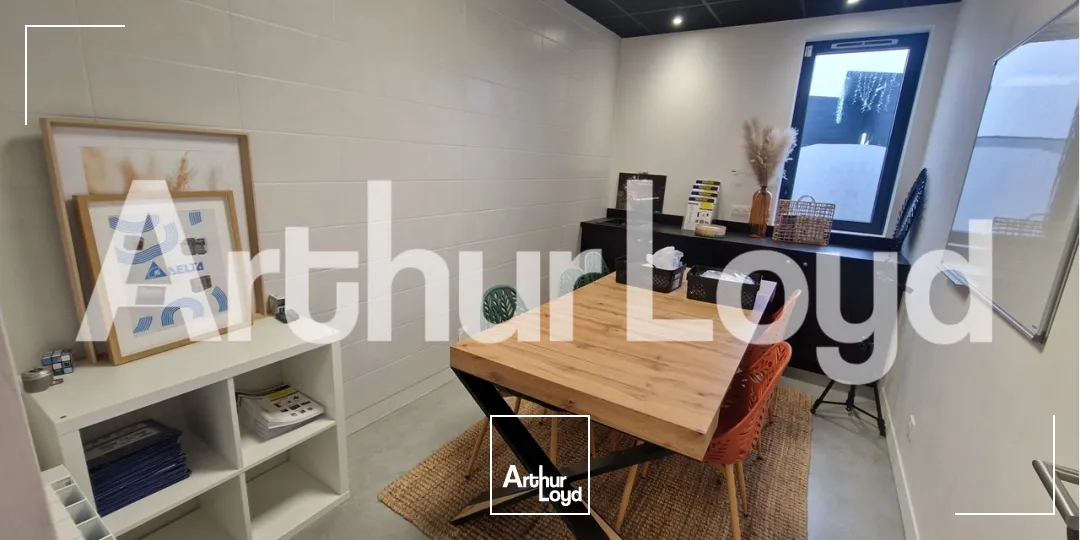 Local commercial ou professionnel à IFS - 92 m²