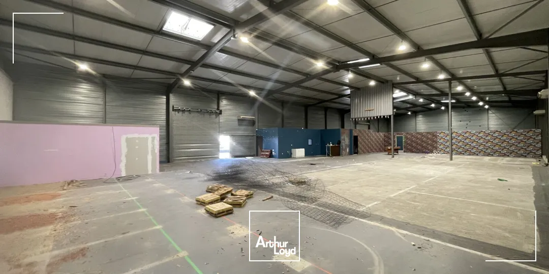 Béziers, LOCAL D'ACTIVITE A LOUER de 1&nbsp;000 m2 - Accessibilité immédiate A9, visibilité stratégique et prestations techniques