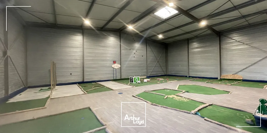 Béziers, LOCAL D'ACTIVITE A LOUER de 1&nbsp;000 m2 - Accessibilité immédiate A9, visibilité stratégique et prestations techniques