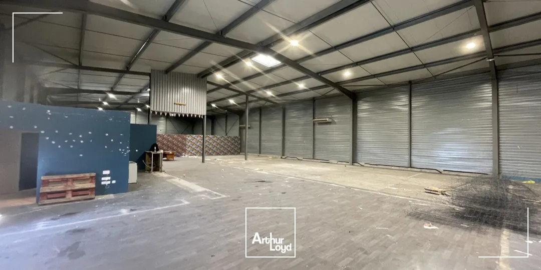 Béziers, LOCAL D'ACTIVITE A LOUER de 1&nbsp;000 m2 - Accessibilité immédiate A9, visibilité stratégique et prestations techniques