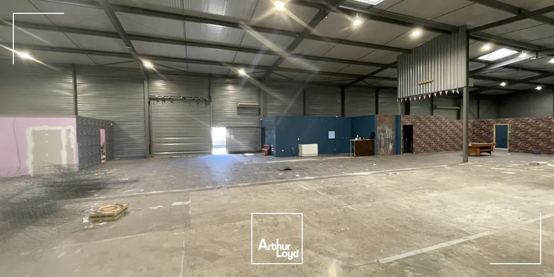 Béziers, LOCAL D'ACTIVITE A LOUER de 1&nbsp;000 m2 - Accessibilité immédiate A9, visibilité stratégique et prestations techniques
