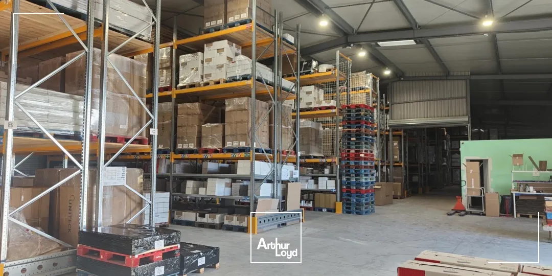 Béziers, LOCAL D'ACTIVITE A LOUER de 1&nbsp;000 m2 - Accessibilité immédiate A9, visibilité stratégique et prestations techniques