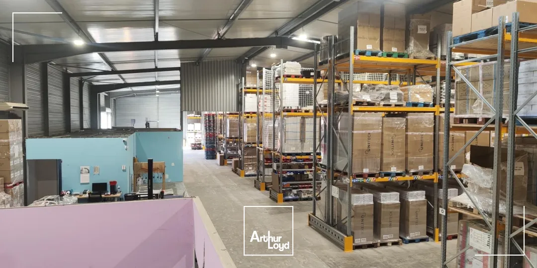 Béziers, LOCAL D'ACTIVITE A LOUER de 1&nbsp;000 m2 - Accessibilité immédiate A9, visibilité stratégique et prestations techniques