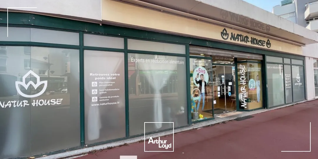 A louer - Locaux commerciaux lumineux - Meyzieu