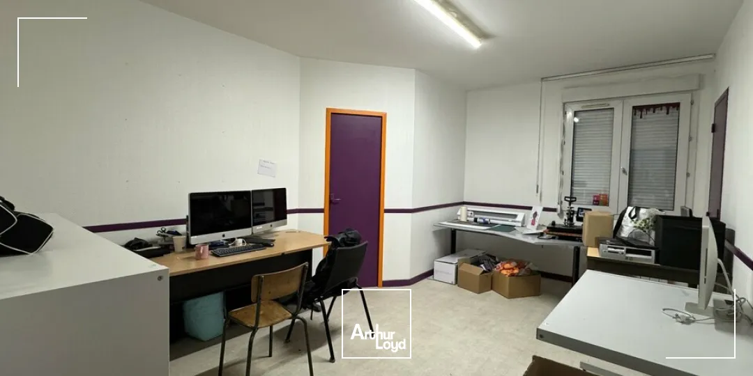 TOURS CENTRE COMMERCE A LOUER 161 M² AVEC PARKINGS PRIVATIFS