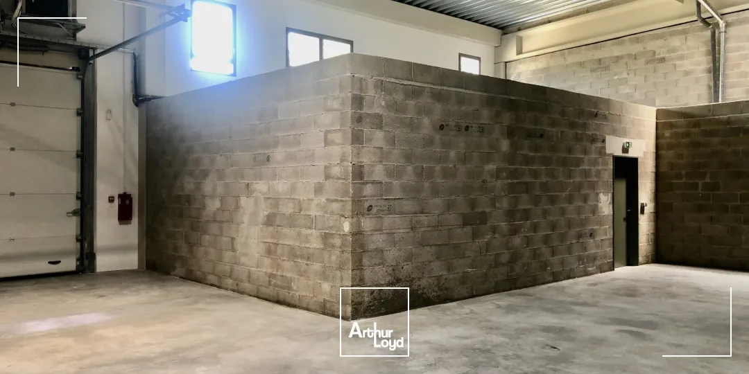 Local d'activités récent à LOUER sur AIX EN PROVENCE