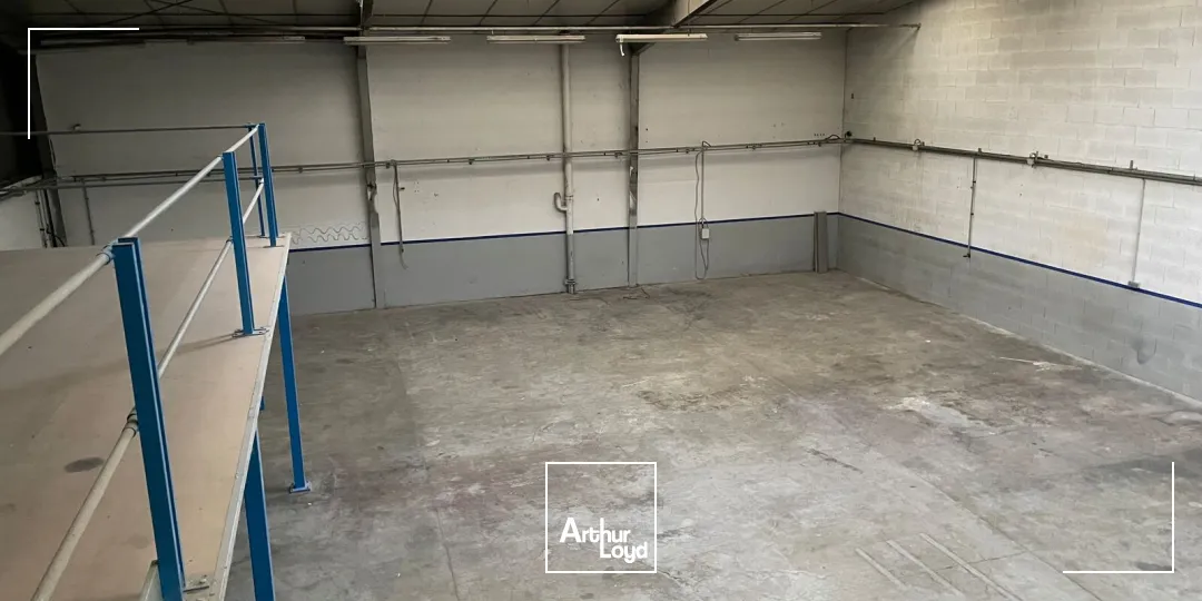 local d'activité - 464 m² env. Le Pont De Claix (Isère)