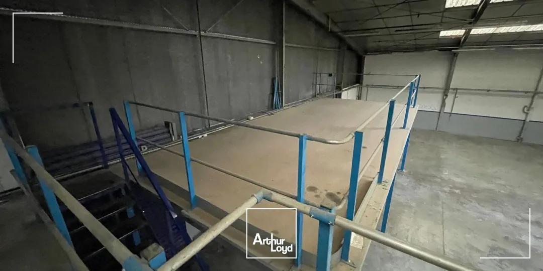 local d'activité - 464 m² env. Le Pont De Claix (Isère)