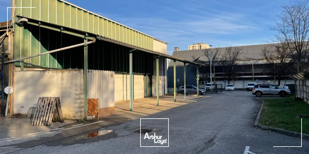 local d'activité - 464 m² env. Le Pont De Claix (Isère)