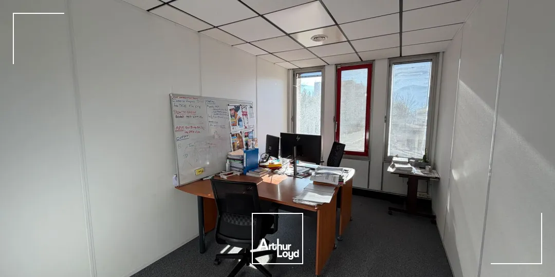 BUREAUX A LOUER - MEYLAN 138 m²