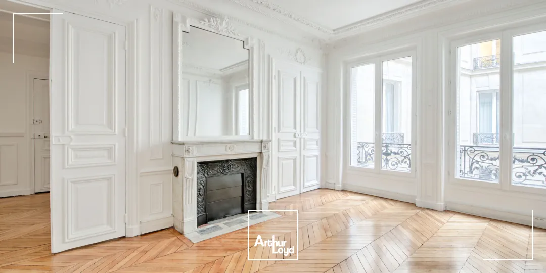 Bureaux à louer à PARIS 75008