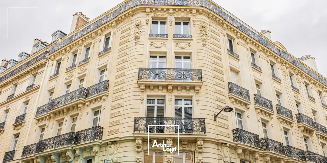 Bureaux à louer à PARIS 75008