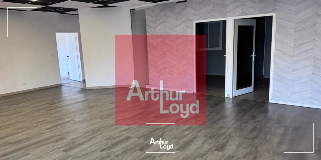 À VENDRE LOCAL D'ACTIVITÉ DE 212 M² SORTIE AUTOROUTE LE PASSAGE