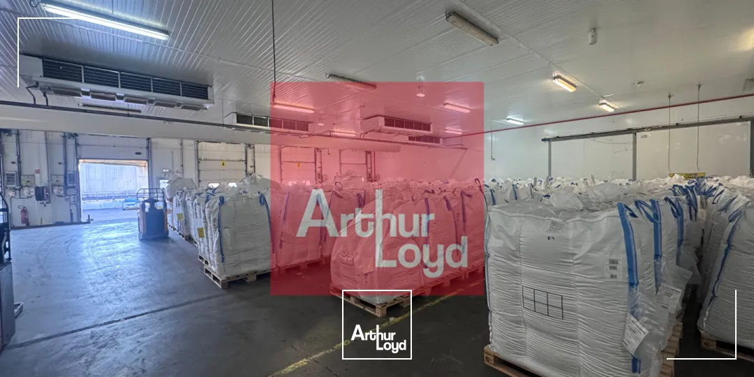 Entrepôt logistique avec quais et zones frigorifiques Bon-Encontre