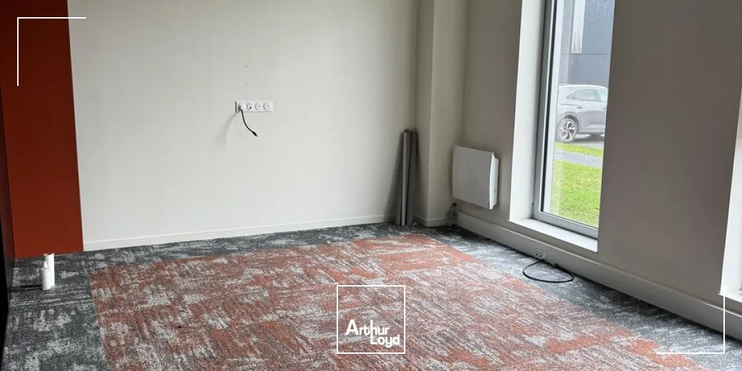 Locaux d'activité à louer à AVELIN 59710