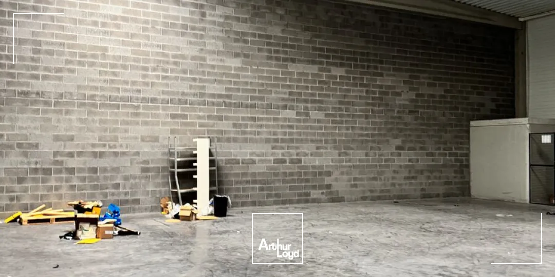 Locaux d'activité à louer à AVELIN 59710