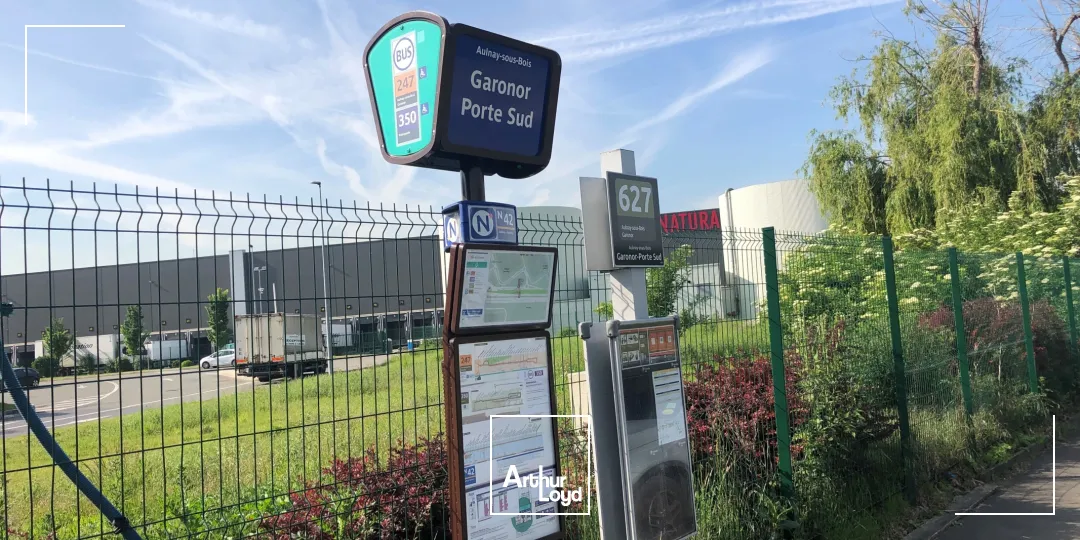 TRAVERSANT 10 PORTES A QUAI