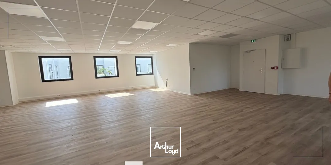 A louer - MILEWAY PARKS - Bureaux rénovés techlid - Limonest