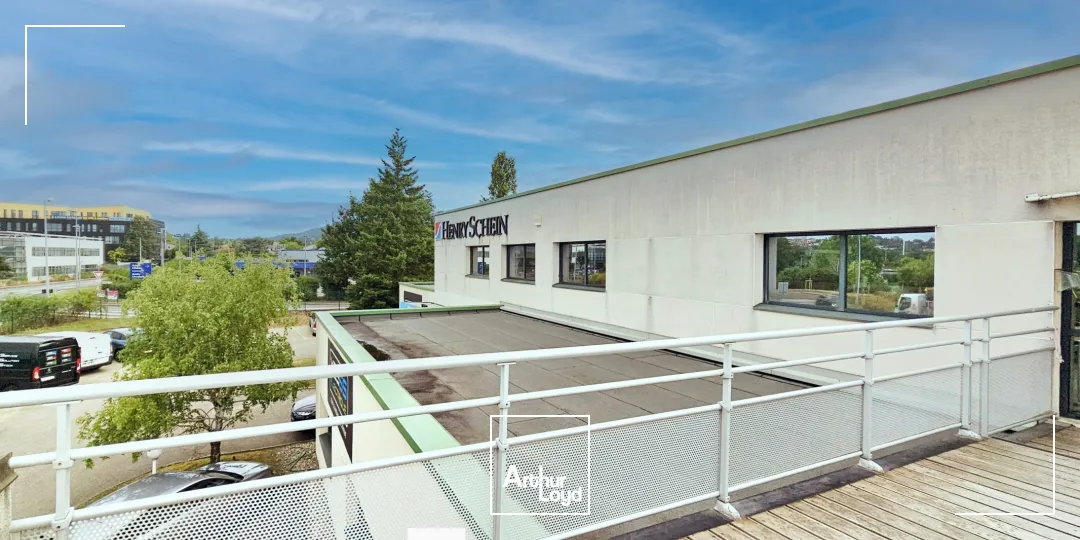 A louer - Bureaux avec entrepôt - Limonest