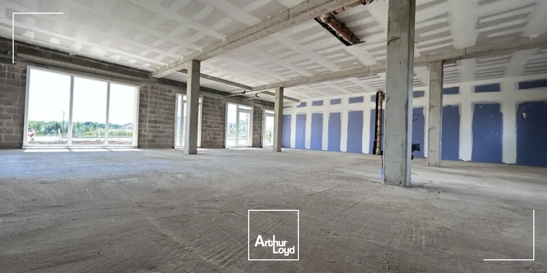 LOCAL COMMERCIAL à LOUER de 103 m²