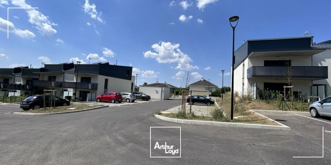 LOCAL COMMERCIAL à LOUER de 120 m²