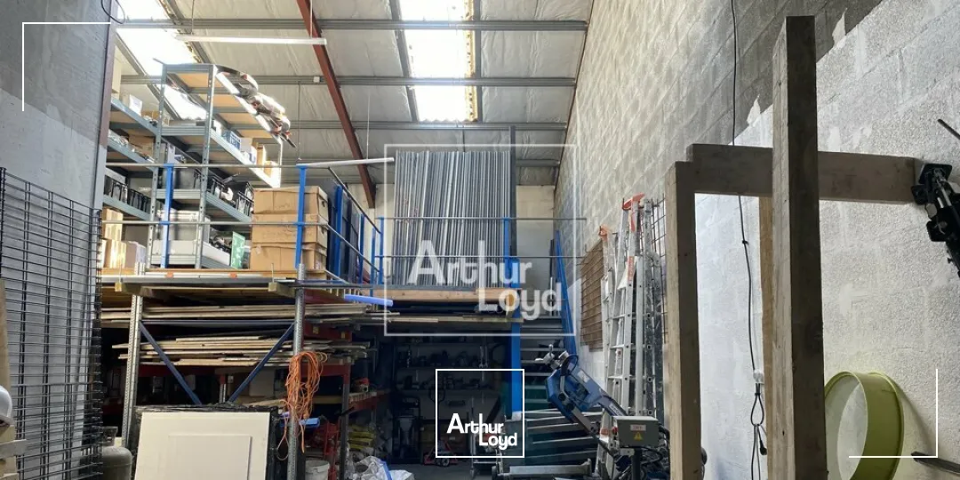 PETIT ENTREPOT LISSES A LOUER