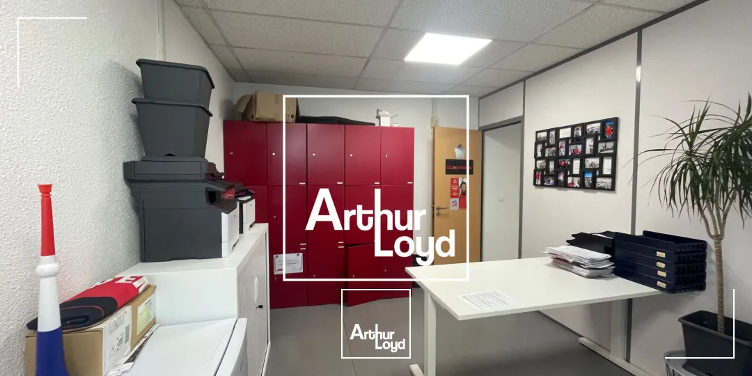 Bureaux à louer - 141 M2 - 1er étage en Ville ActiveParking sur site