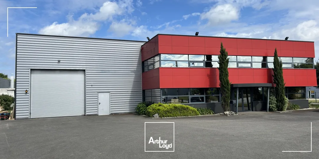 A Sainte-luce-s-loire, bâtiment mixte à louer