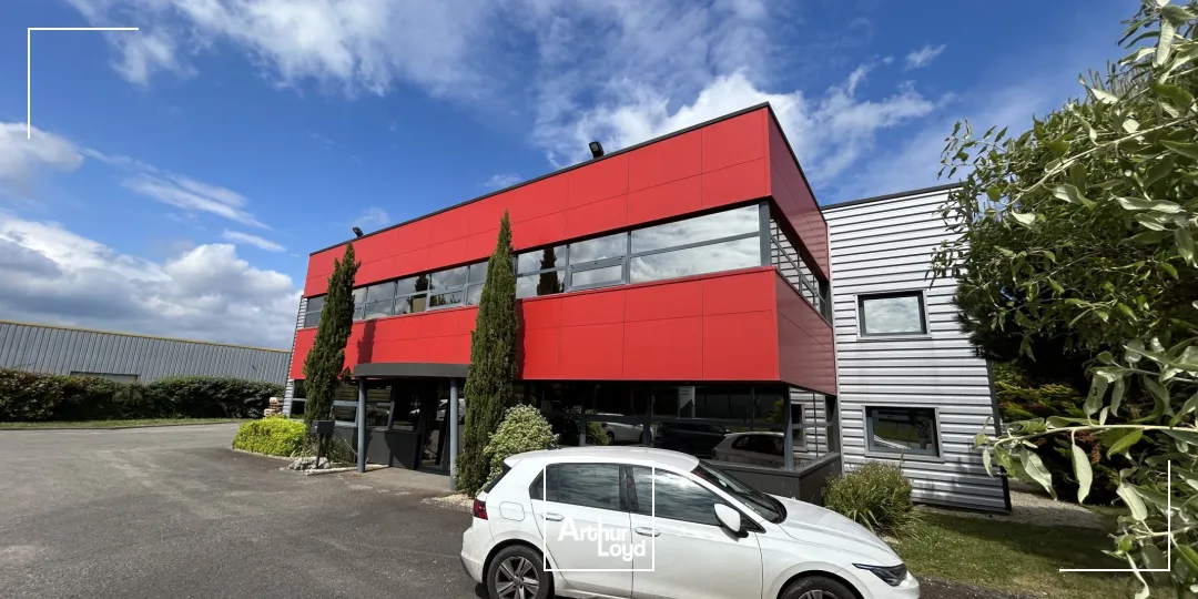 A Sainte-luce-s-loire, bâtiment mixte à louer