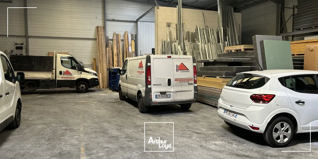 A Sainte-luce-s-loire, bâtiment mixte à louer