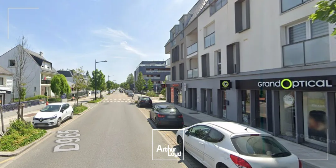 À louer, local commercial de 93 m² - Sautron