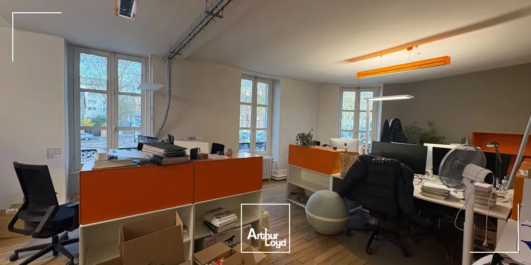 Bureaux de caractère A VENDRE - Proche quartier Saint-Euverte / Théâtre d'Orléans